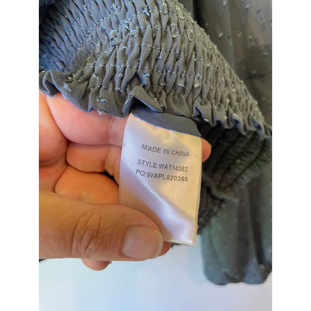 ATMOS & HERE Size 10 Gray Long Sleeve Top