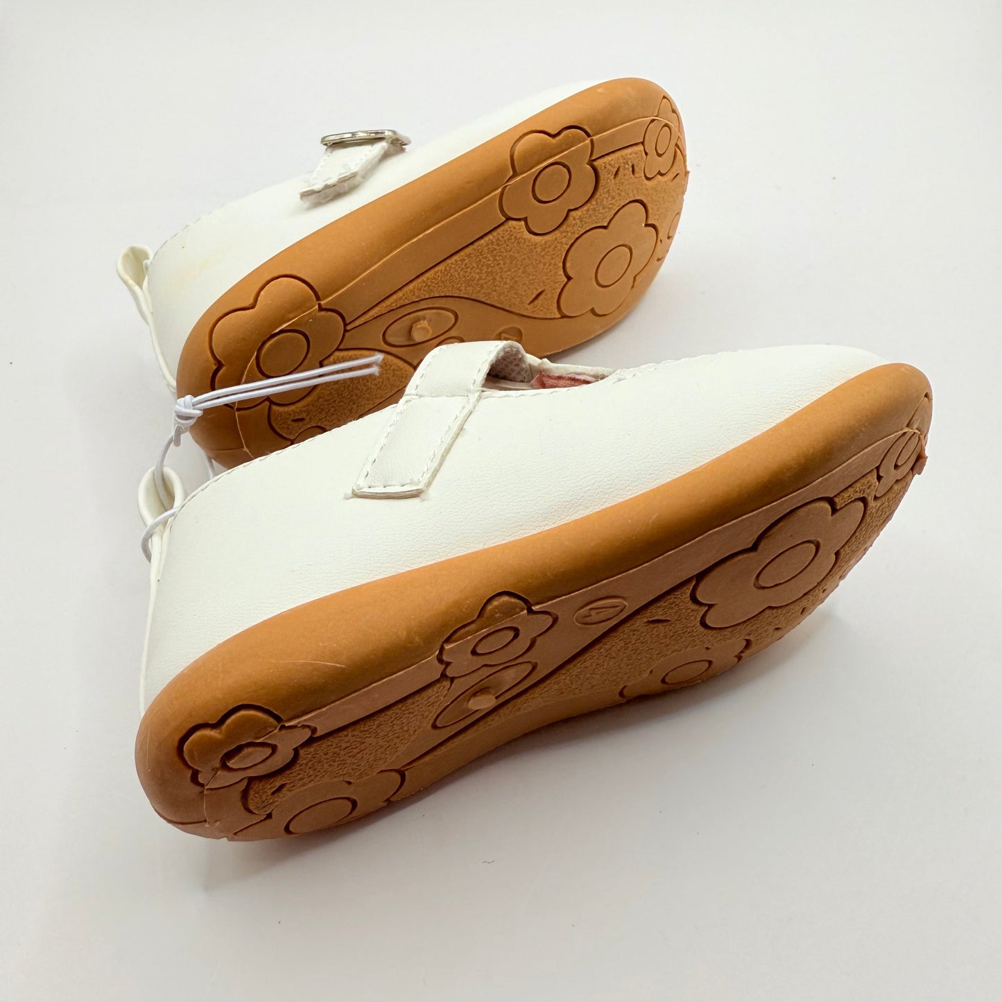 Baby baby white mary jane baby shoes - size 4 - first steps & crawlers baby clothing