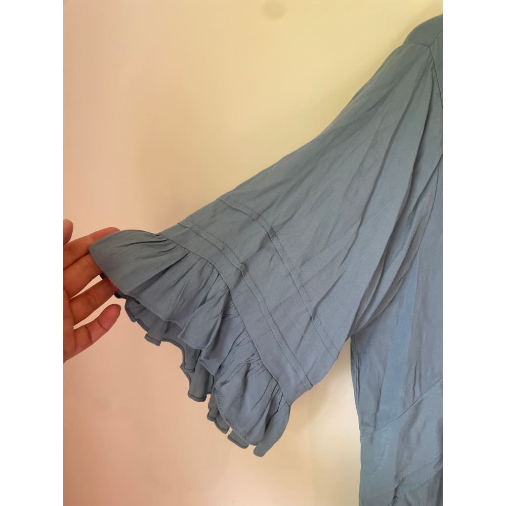 Et alia beatrix top – sky blue – size s/10 - blouses blouse - clothing & fashion - designer clearance - top women’s