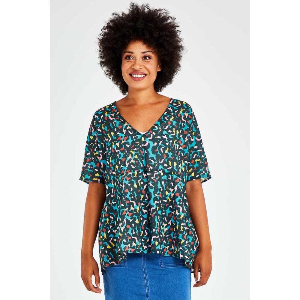 Betty basics santiago blouse botanic – size 6 - blouses top women’s apparel