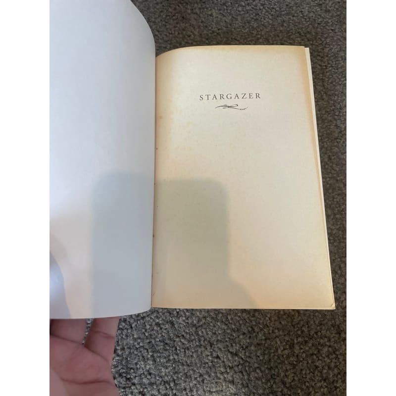 Stargazer - claudia gray - print books book - condition: used - fantasy - fiction printed media