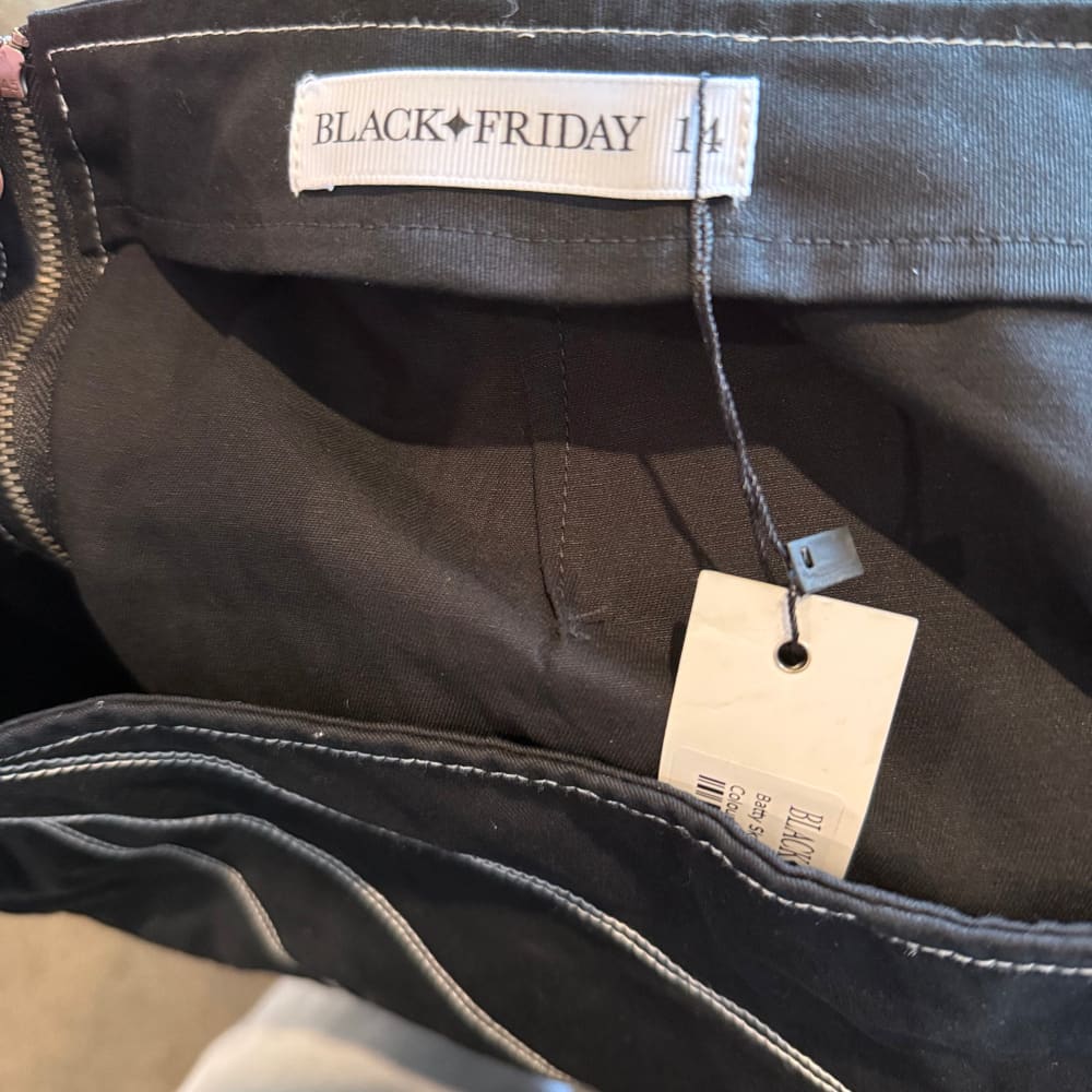 Black friday size 14 batty skort - black rrp$ 94.00 - skorts bottom women’s apparel