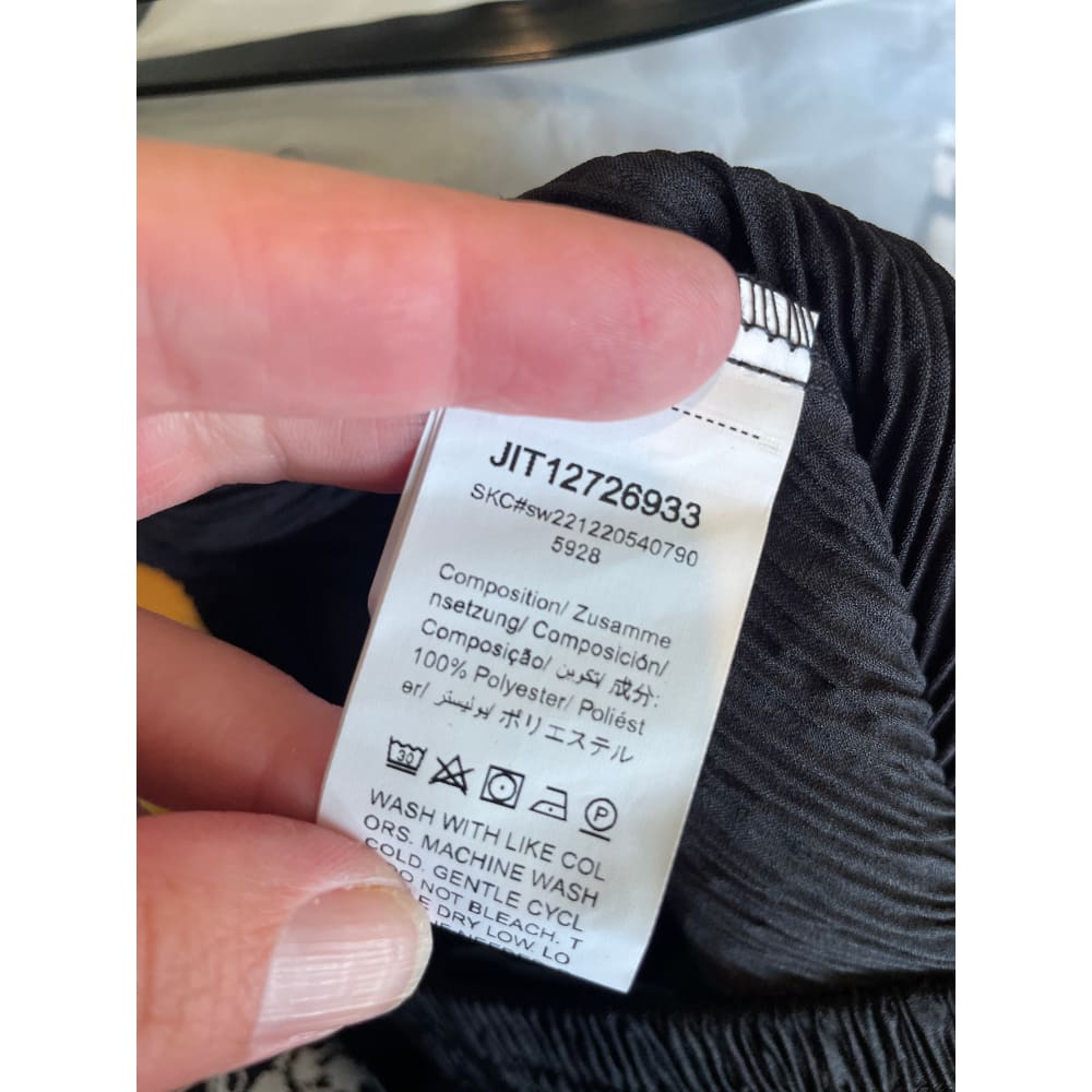 Shein ezwear crinkle skirt size l / 12-14 - skirts bottom - clothing & fashion - skirt - skirts womenâs apparel