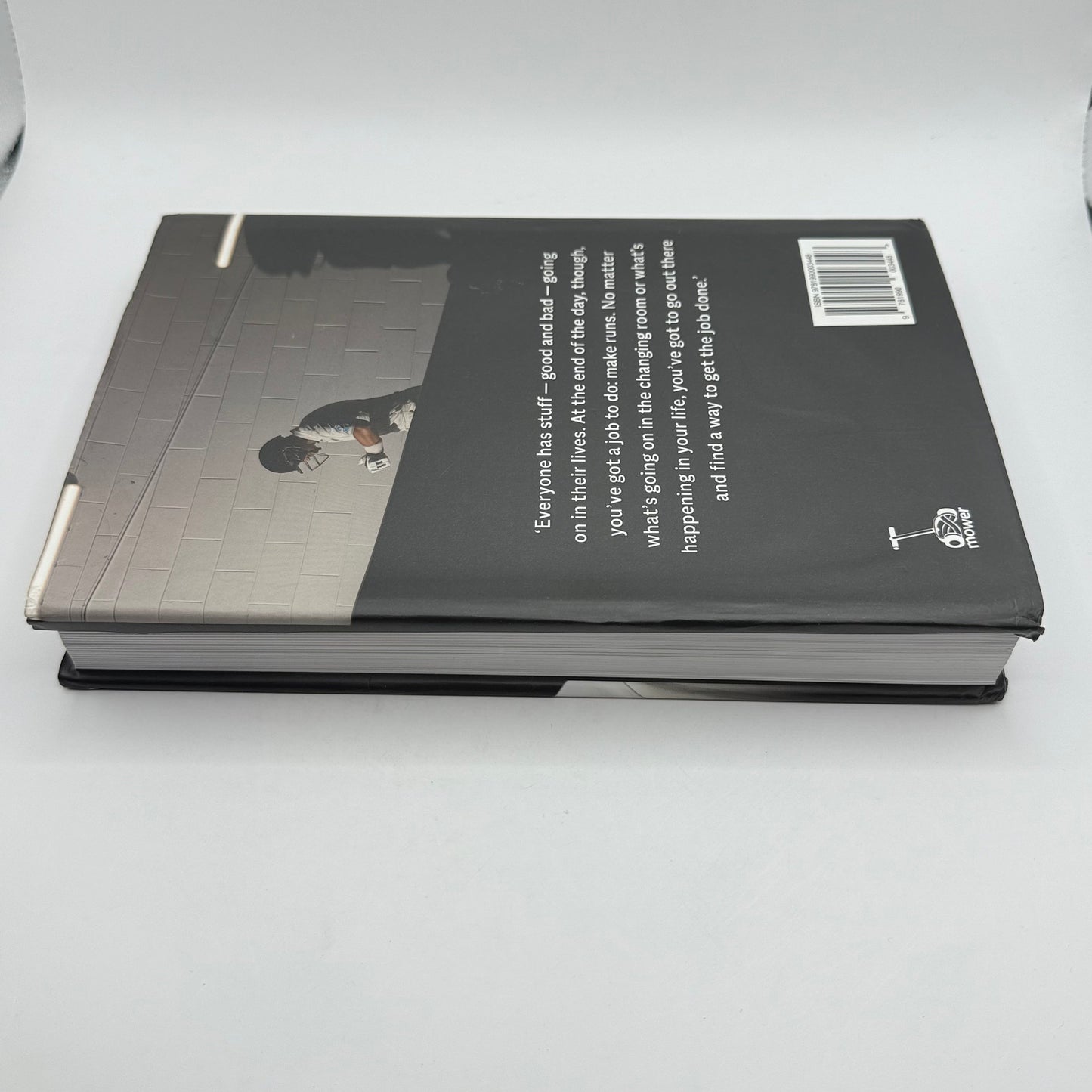 Black & white by ross taylor with paul thomas – memoir - print books condition: used printed media
