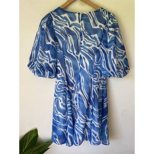 Blue & White Abstract Printed