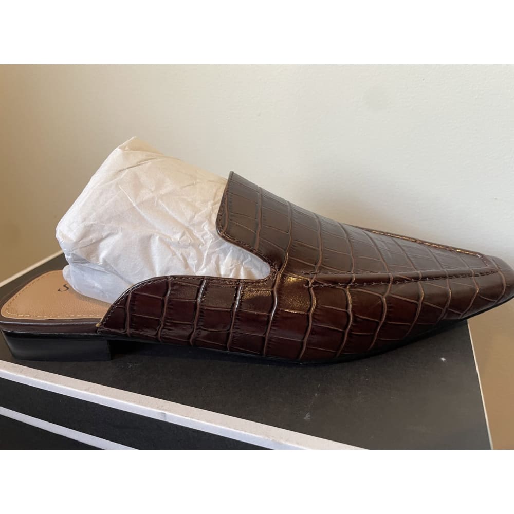 Skin footwear size 38 choc croc mules - flats clothing & fashion - flats women’s shoes