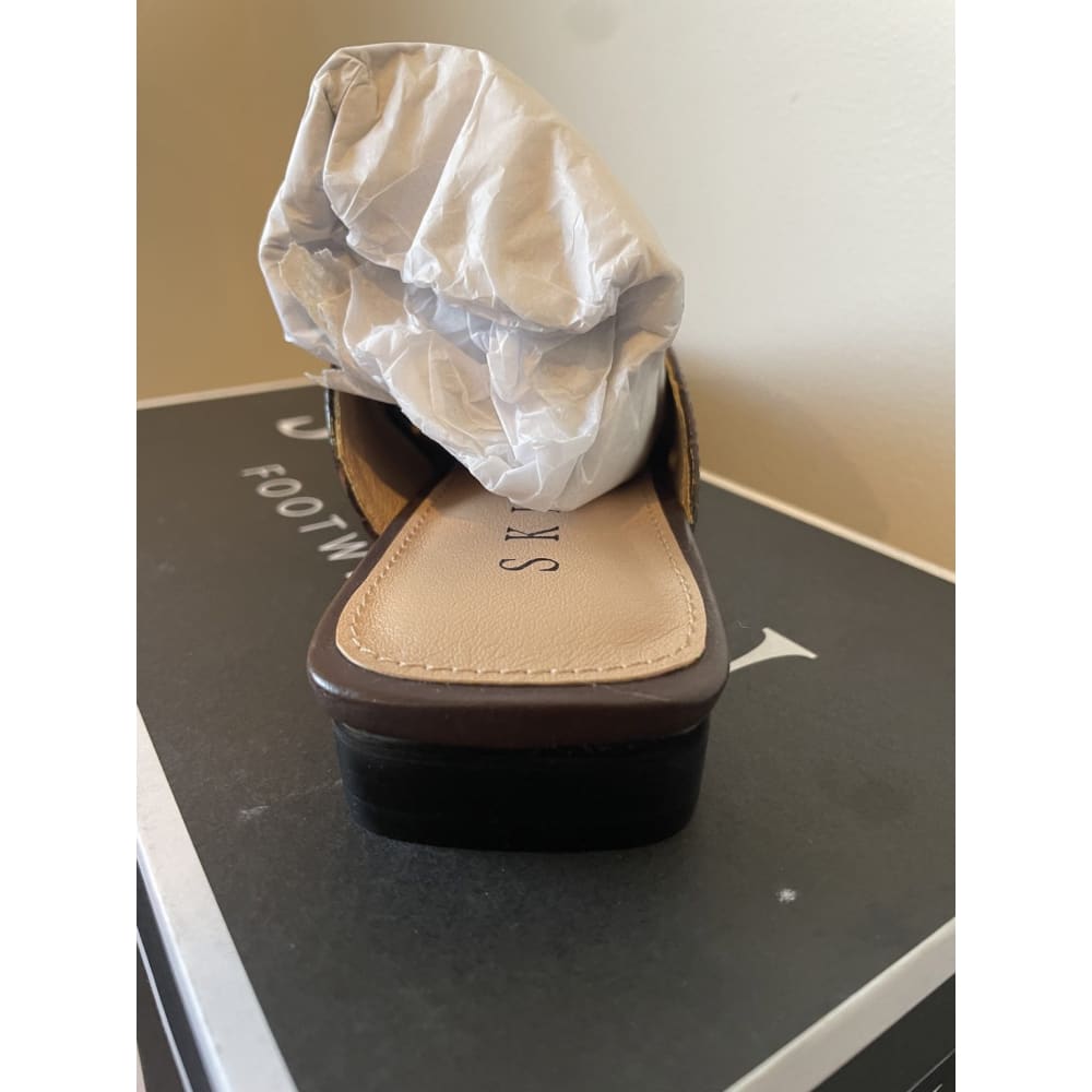 Skin footwear size 38 choc croc mules - flats clothing & fashion - flats women’s shoes
