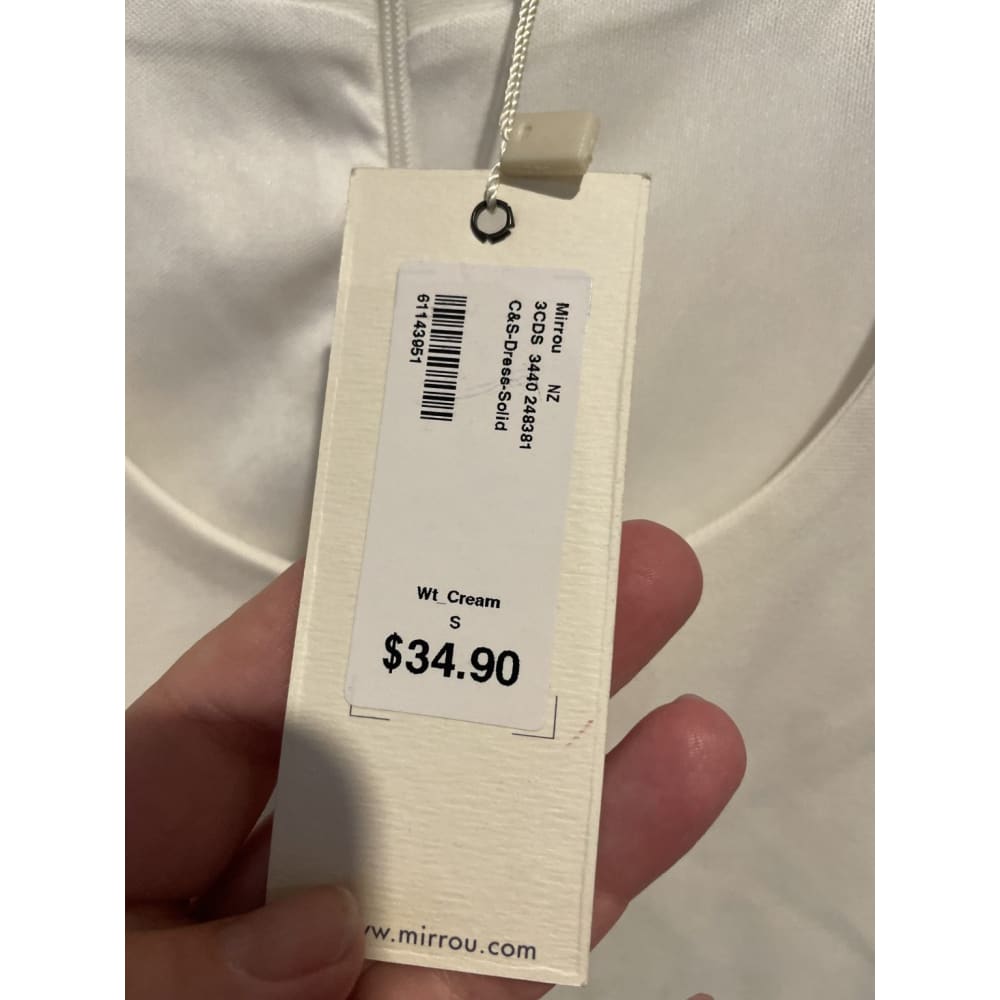 Bnwt mirrou size s dress (has a mark) - dresses clothing & fashion - dresses women’s apparel