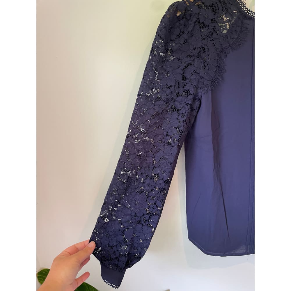 Brand new cut label love & roses size 8 lace long sleeve top - blouses blouse - bnew label cut branded clothing