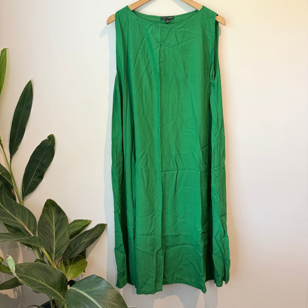 Carly harris size 2 (16) dress - blouses top women’s apparel
