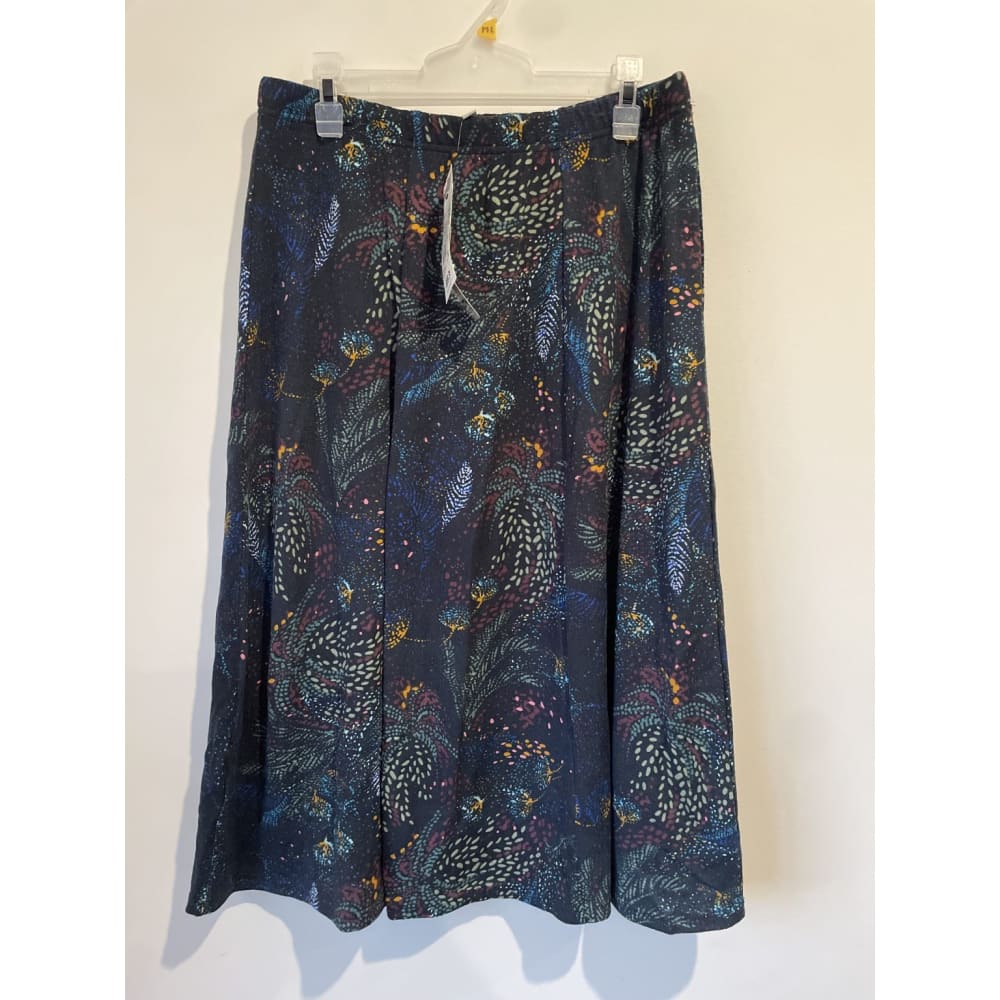 Bnwt city collection size m/l forest abstract skirt rrp $59.99 tvj-001667 - skirts bottom - clothing & fashion - skirt