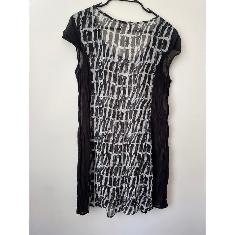 Clarity size 14 sheer tunic with pockets - clothing & fashion - condition: used - sleeveless women’s apparel