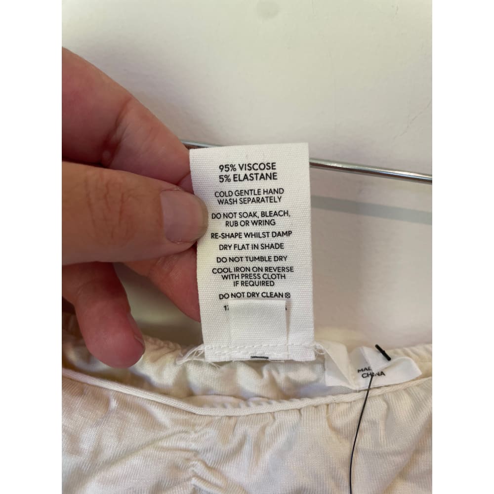 Glassons size s off the shoulder top - clothing tops top womenās apparel
