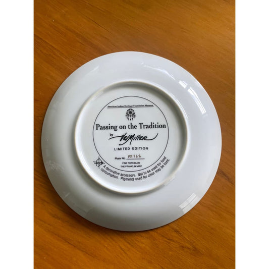 Limited edition franklin mint plate - ’passing on the tradition’ american indian plate - collectible guns collectible