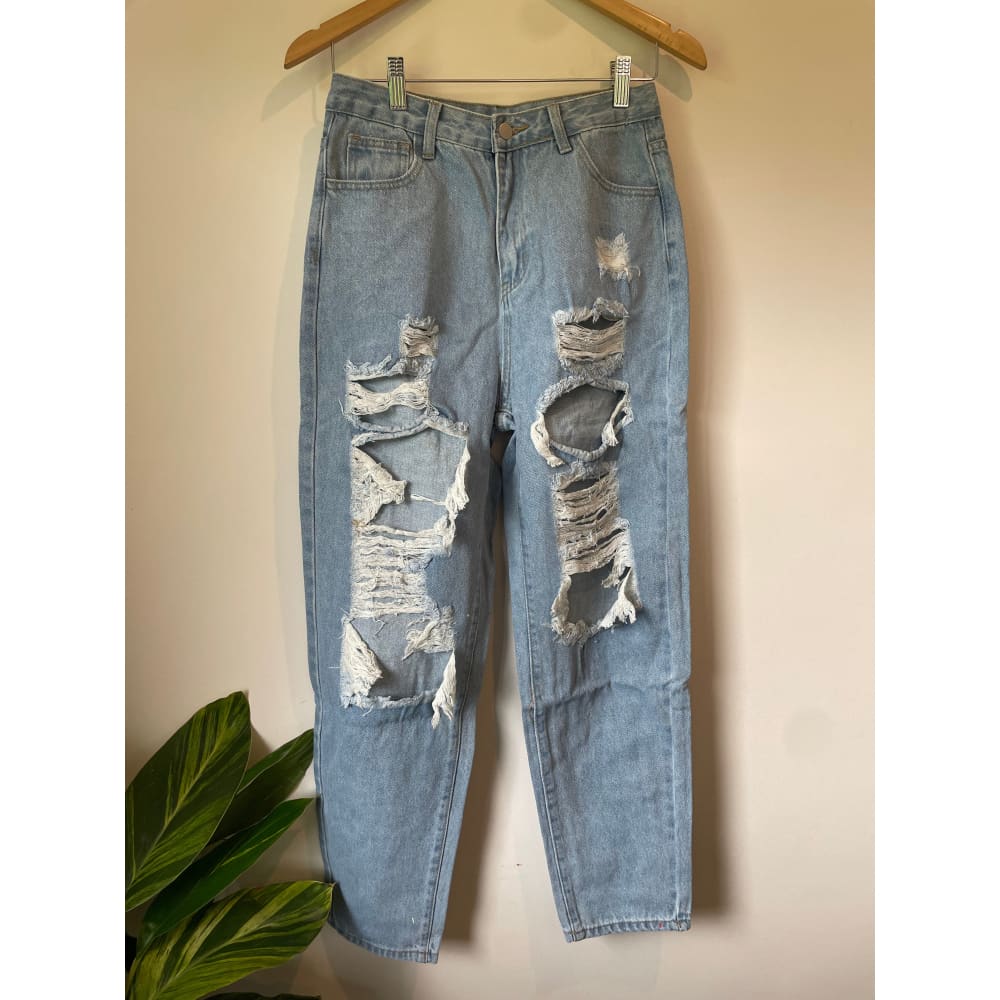 Shein distressed denim jeans small/8 - pants bottom - clothing & fashion - jeans - pants women’s apparel