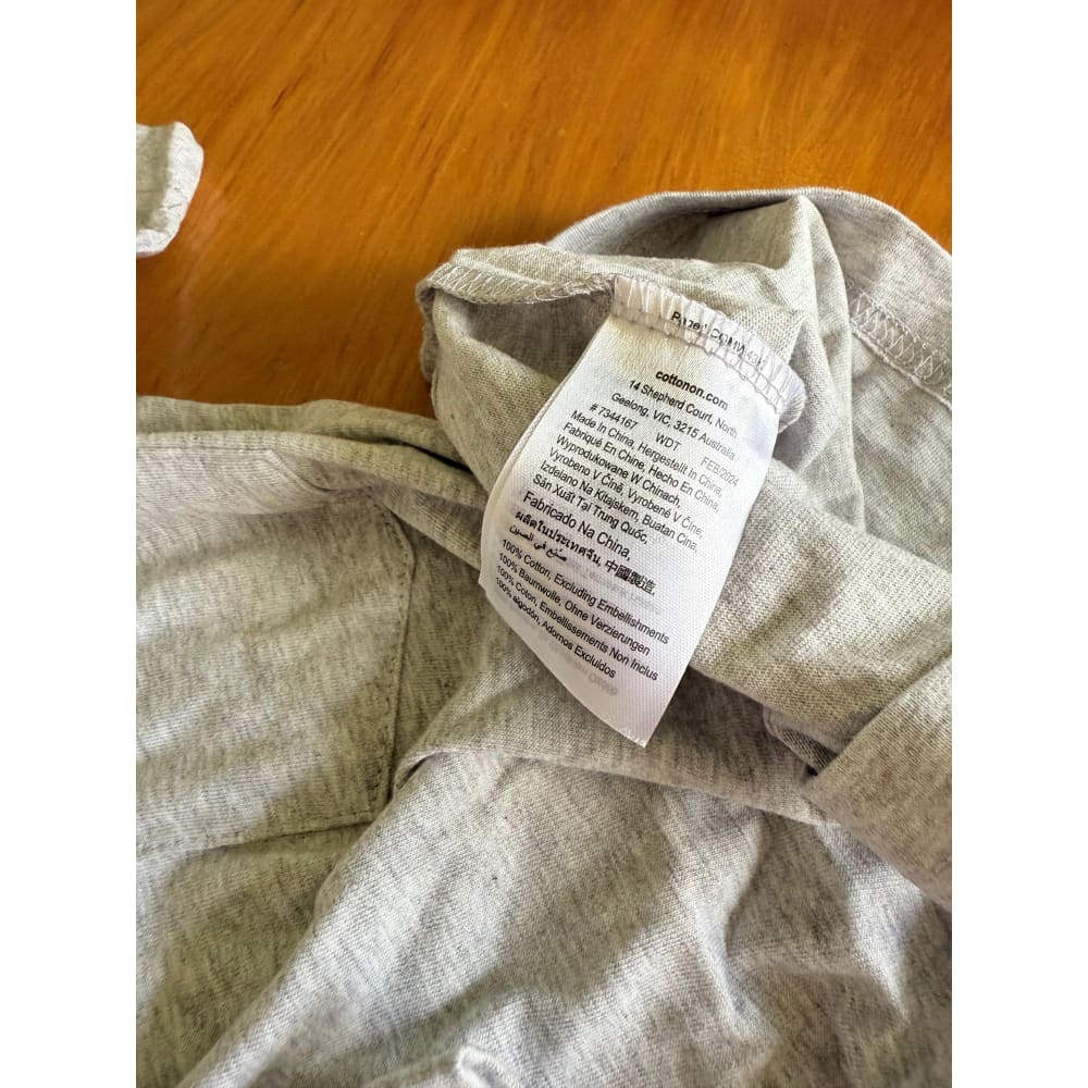 Cotton on kids tee – size 4 - t-shirts baby clothing