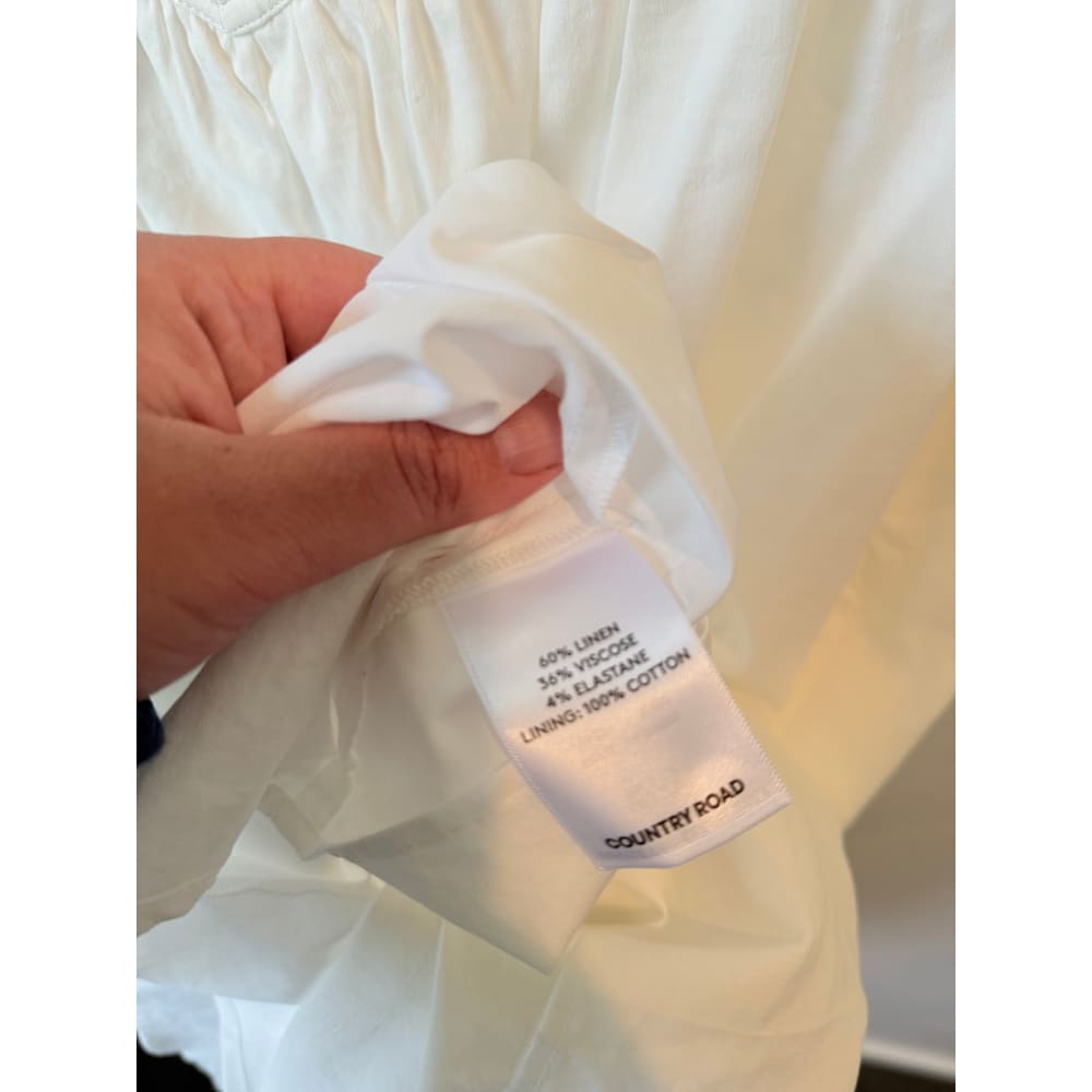 Country road size 16 white v-neck linen blend dress rrp $499.99 - dresses top women’s apparel
