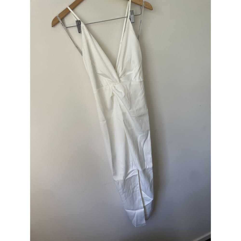 Asos size 12 deep v cross back white dress - 12 - dresses clothing & fashion - dresses women’s apparel