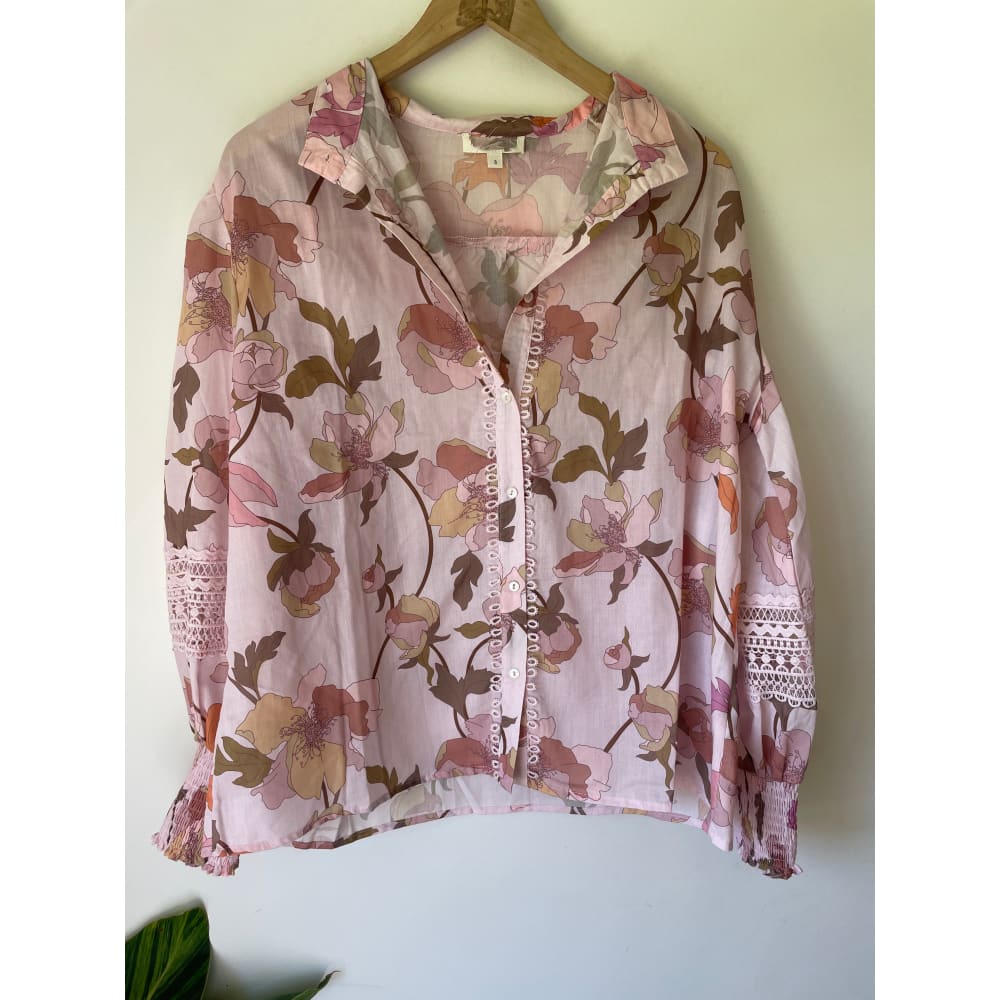 Floral blouse – size s – brand new cut label - shirts blouse - bnew label cut branded clothing - clothing & fashion