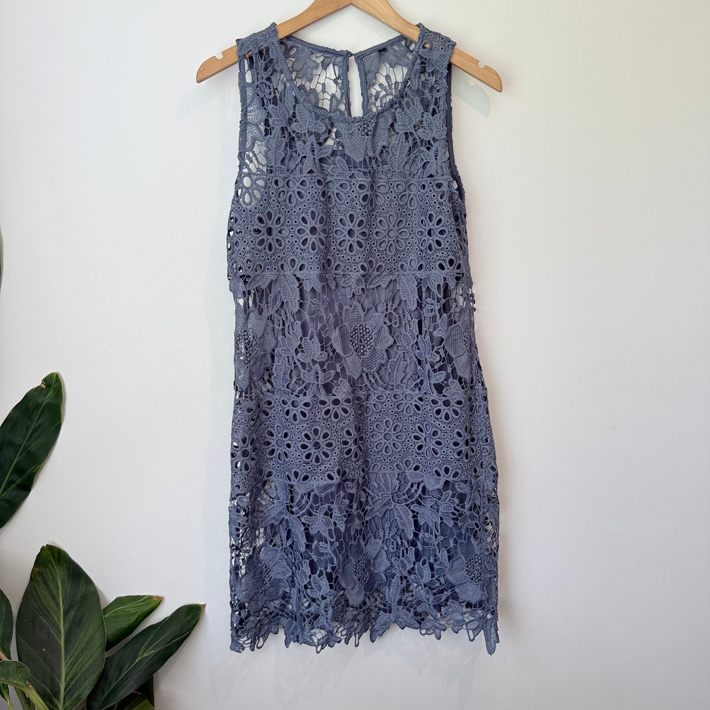 Cut label intricate lace mini dress - dusty blue - 42cm u/arm - dresses top women’s apparel