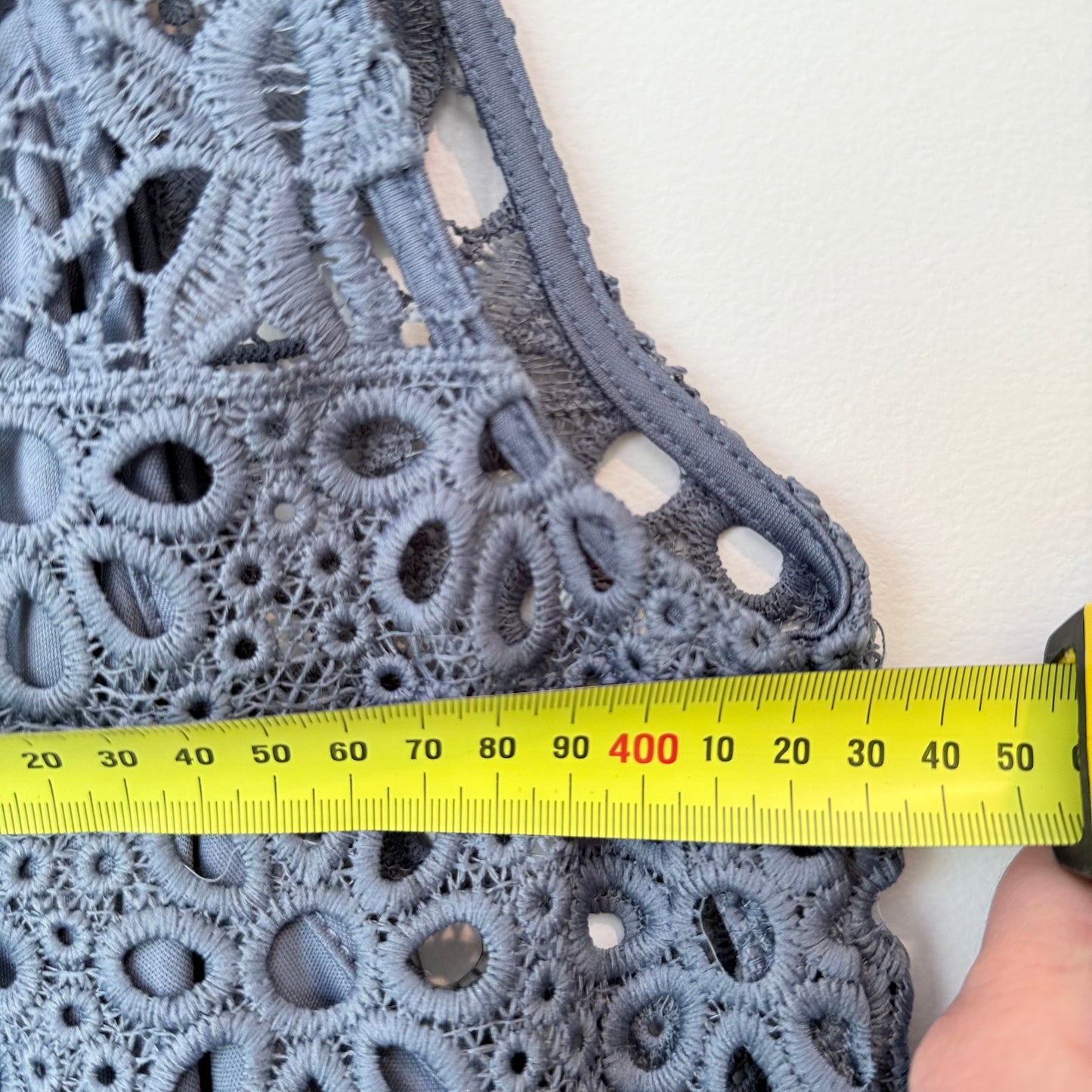 Cut label intricate lace mini dress - dusty blue - 42cm u/arm - dresses top women’s apparel