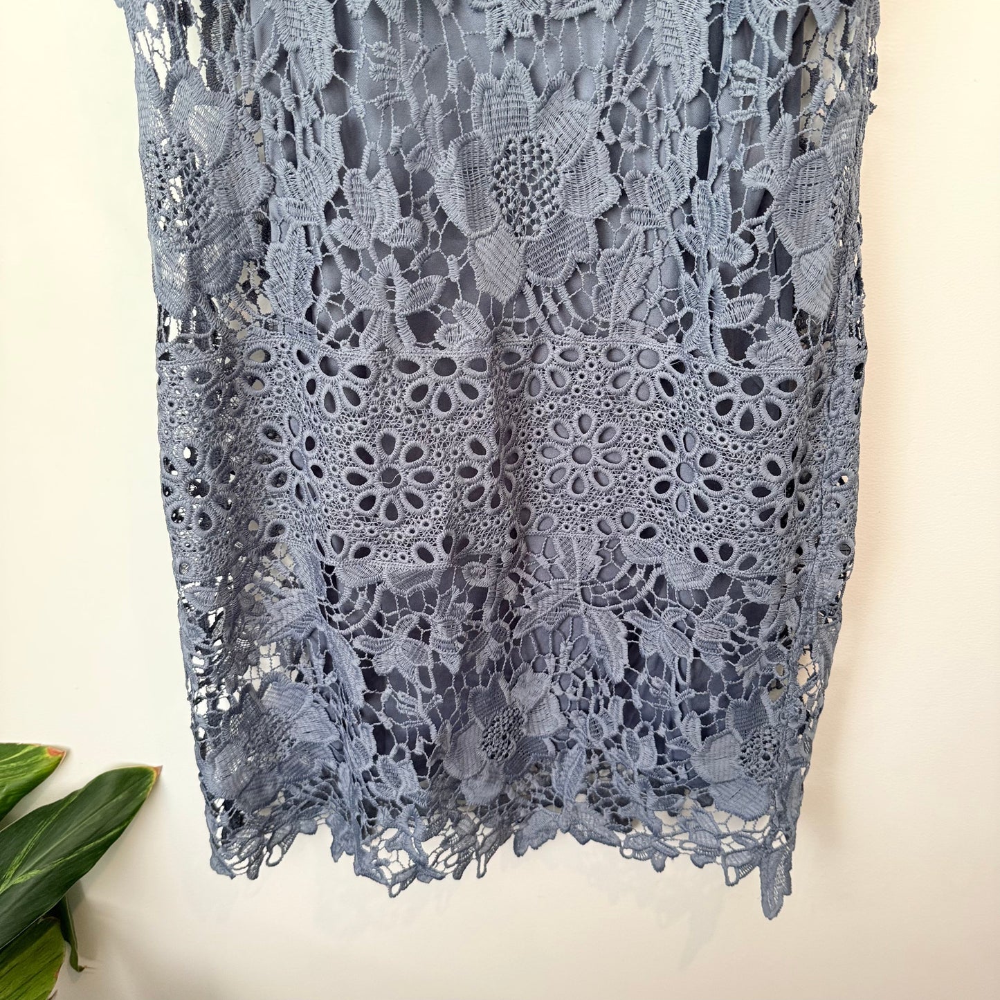 Cut label intricate lace mini dress - dusty blue - 42cm u/arm - dresses top women’s apparel