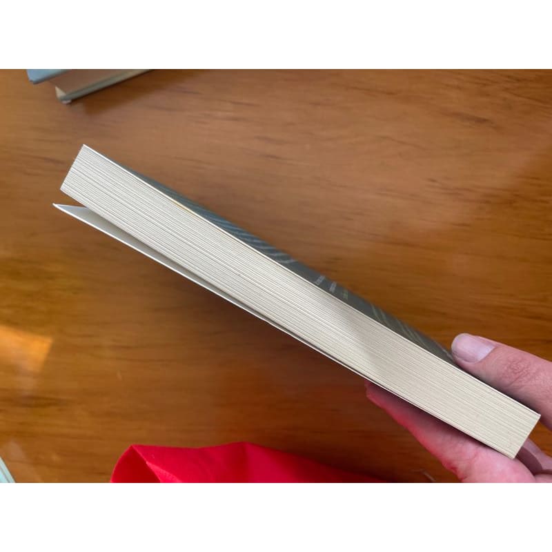 The apartment - greg baxter - print books book - fiction - literature printed media