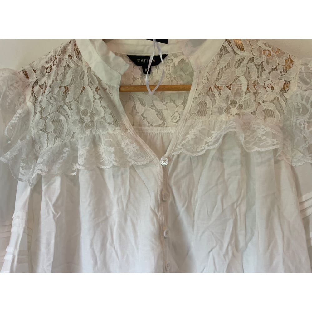 Zafina size 10 lace blouse - blouses blouse - clothing & fashion - designer clearance women’s apparel