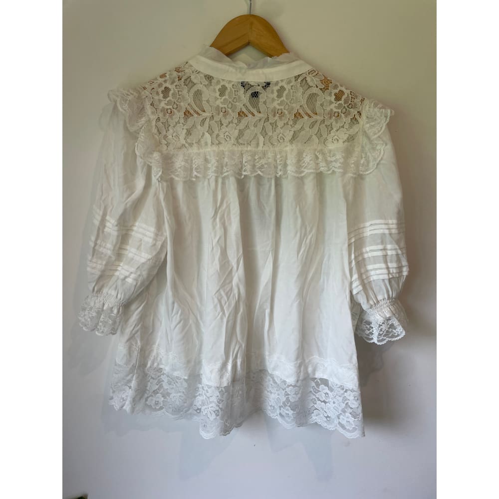 Zafina size 10 lace blouse - blouses blouse - clothing & fashion - designer clearance women’s apparel
