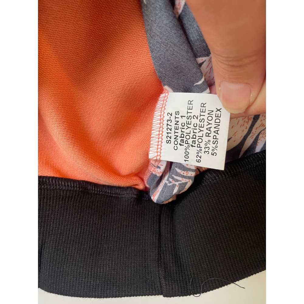 Et alia size xs rylee top - sweatshirts clothing & fashion - designer clearance - sweatshirt - top women’s apparel