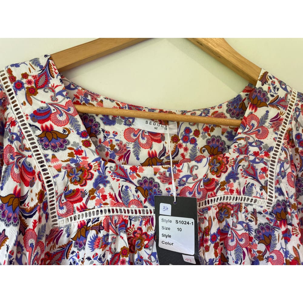 Seduce nz size 10 top in floral - clothing tops blouse - clothing & fashion - designer clearance - top women’s apparel