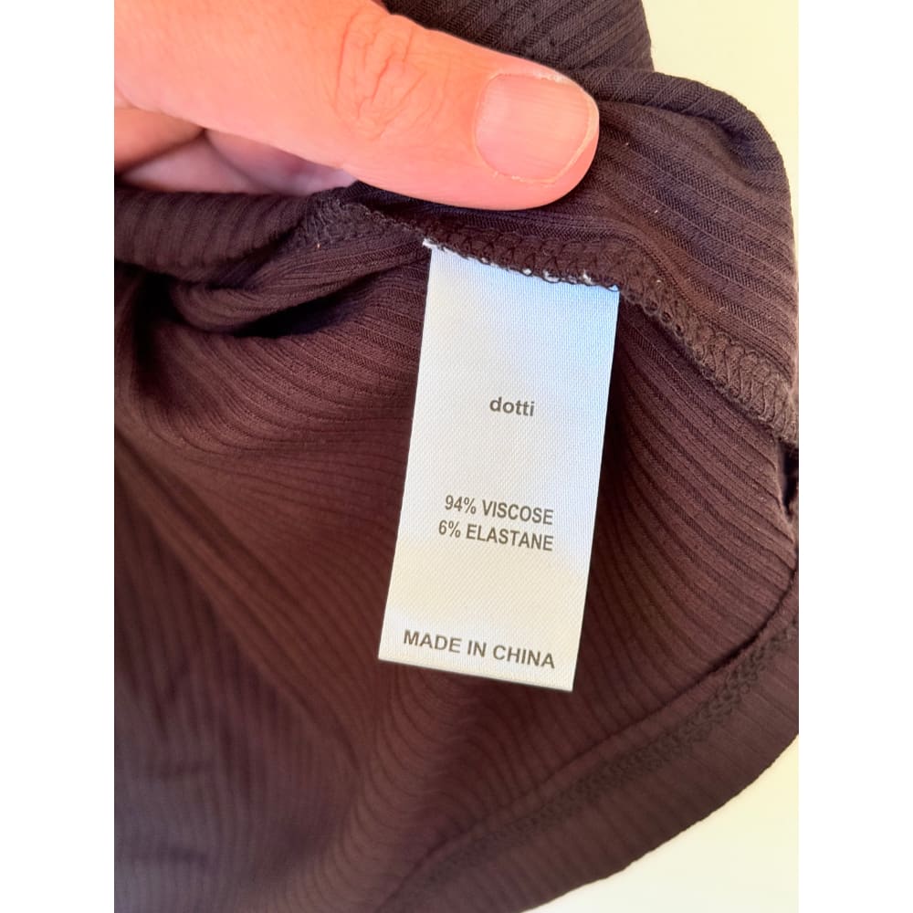 Dotti size m black ribbed short sleeve t-shirt $19.99 - t-shirts top womenās apparel