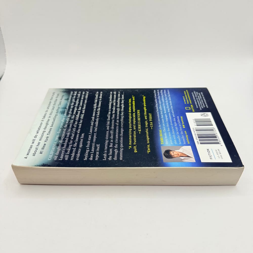 Down the darkest road by tami hoag - print books what’s new printed media