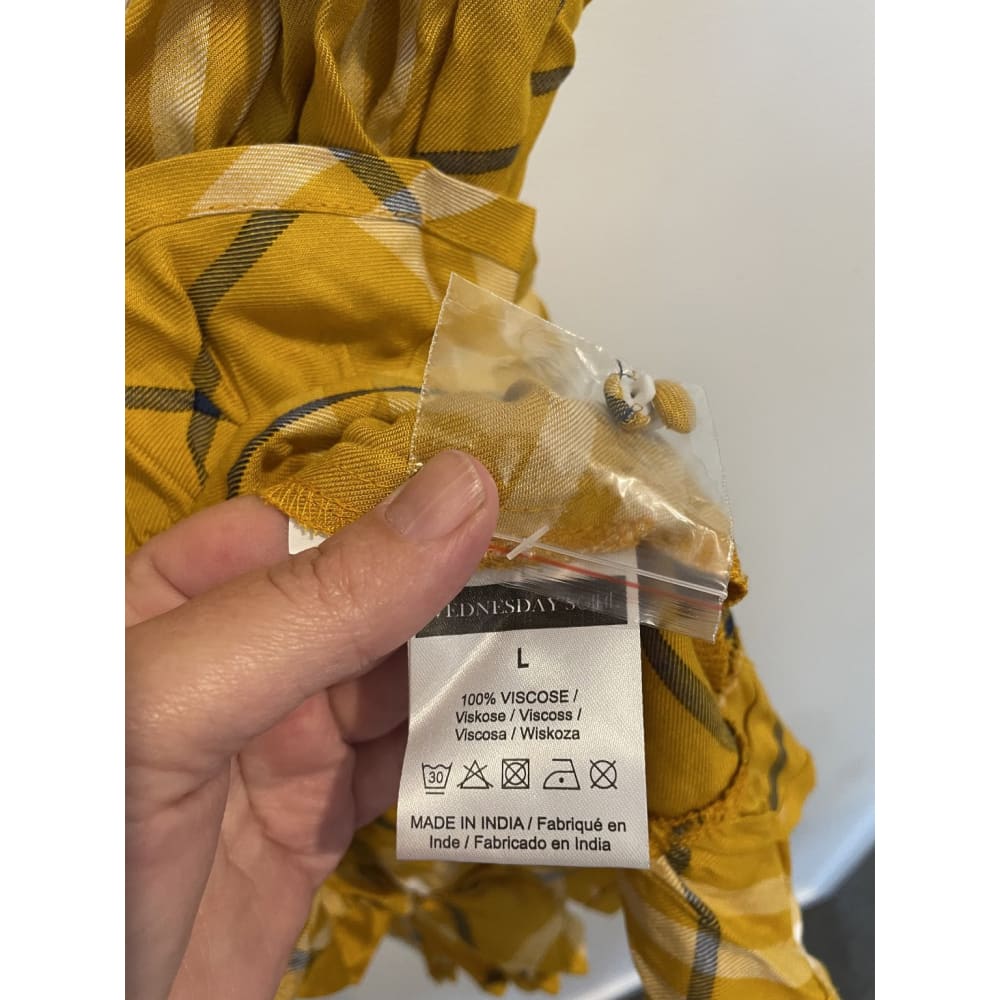 Bnwt wednesday’s girl size l viscose dress - dresses clothing & fashion - dresses women’s apparel