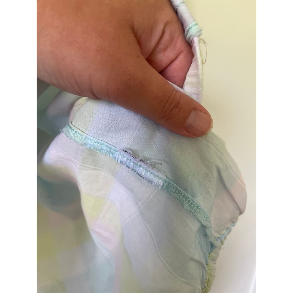 Edc size s (8) cotton sirt - shirts condition: used - top women’s apparel