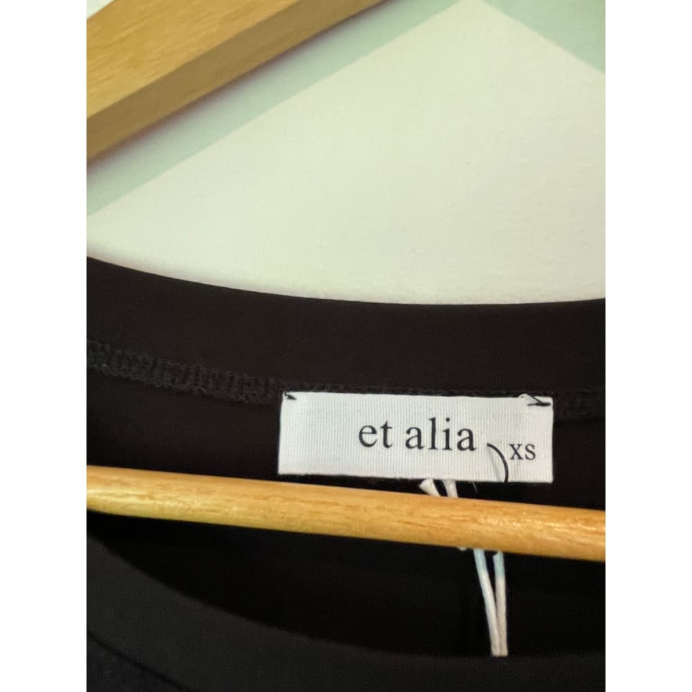 Et alia size xs long sleeve postcode tee – black - t-shirts clothing & fashion - designer clearance - tee - top women’s