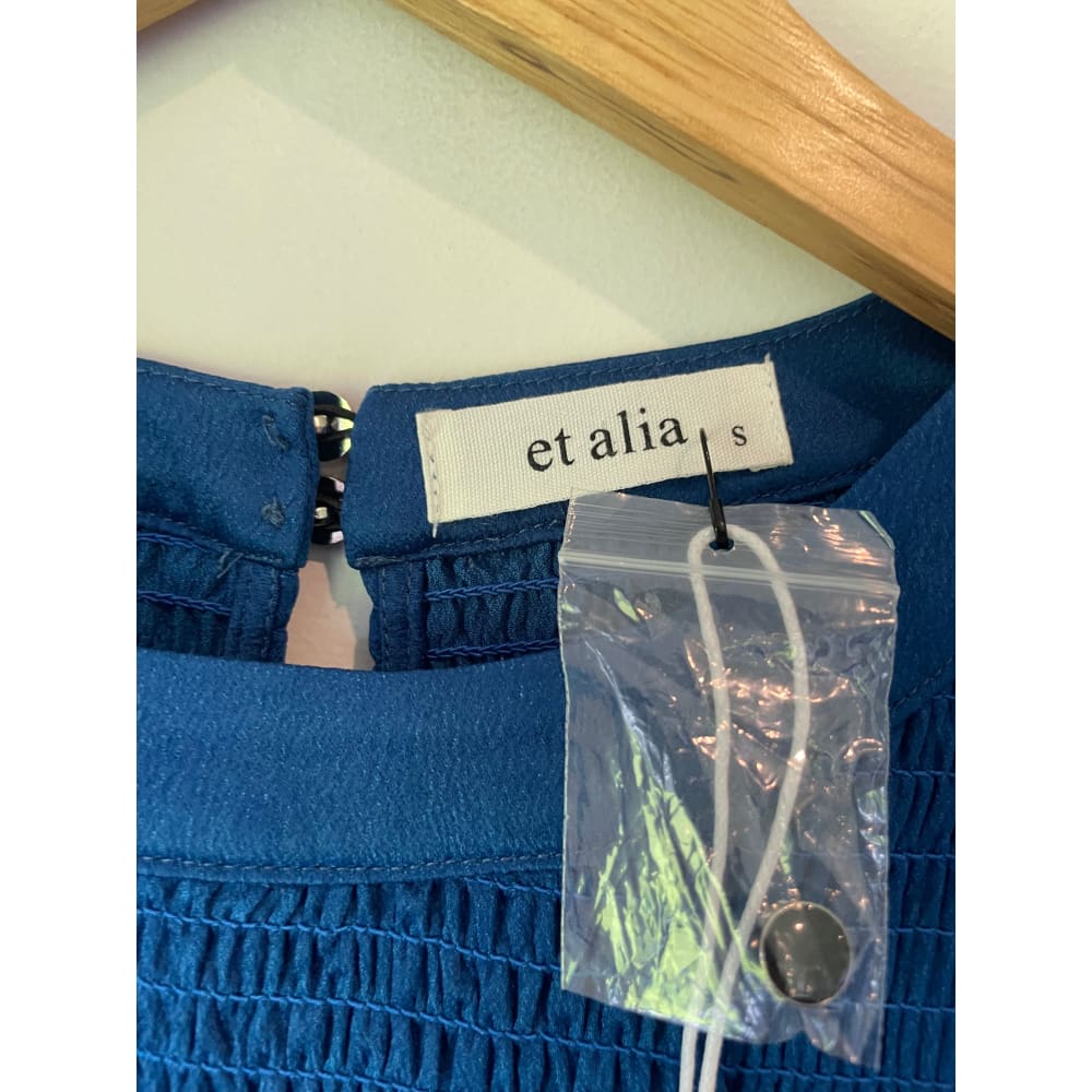 Et alia tops - brand new small & medium sizes - blouses blouse - clothing & fashion - designer clearance - top women’s