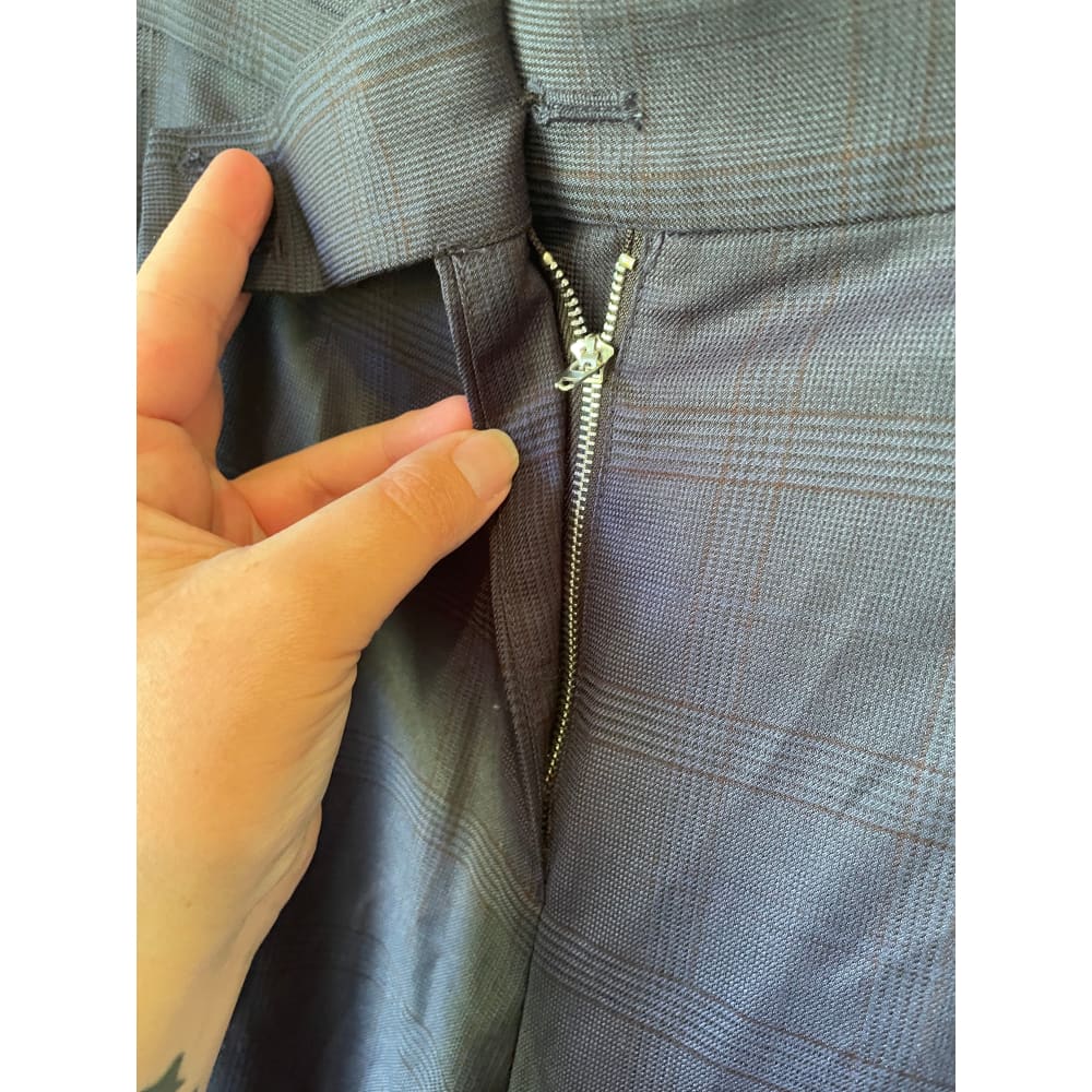 Et alia plaid pants – size xs – missing button – on sale - trousers clothing & fashion - designer clearance - trouser