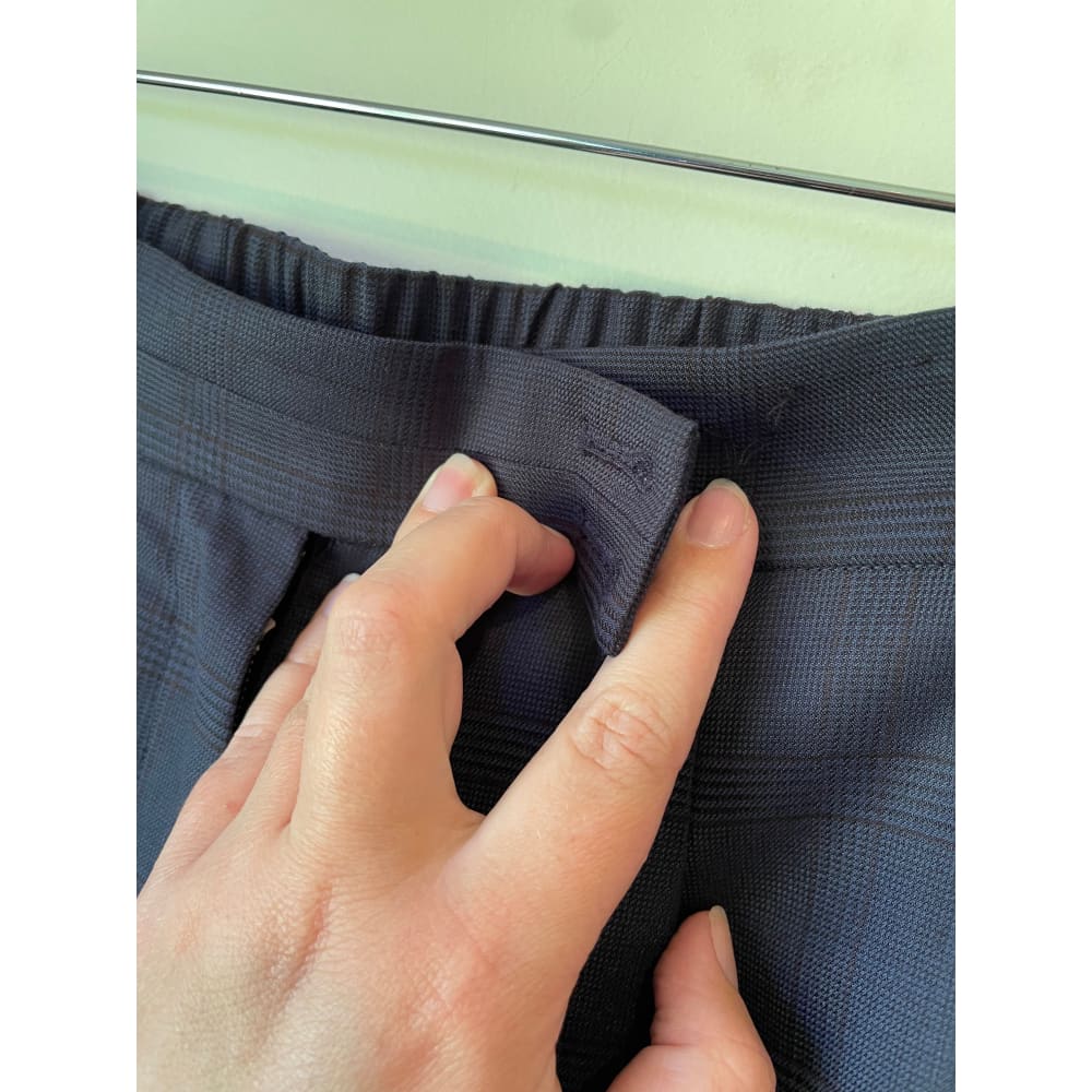 Et alia plaid pants – size xs – missing button – on sale - trousers clothing & fashion - designer clearance - trouser
