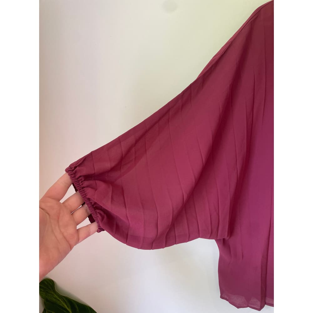 Et alia pleated top – size s/10 - blouses blouse - clothing & fashion - designer clearance - top women’s apparel