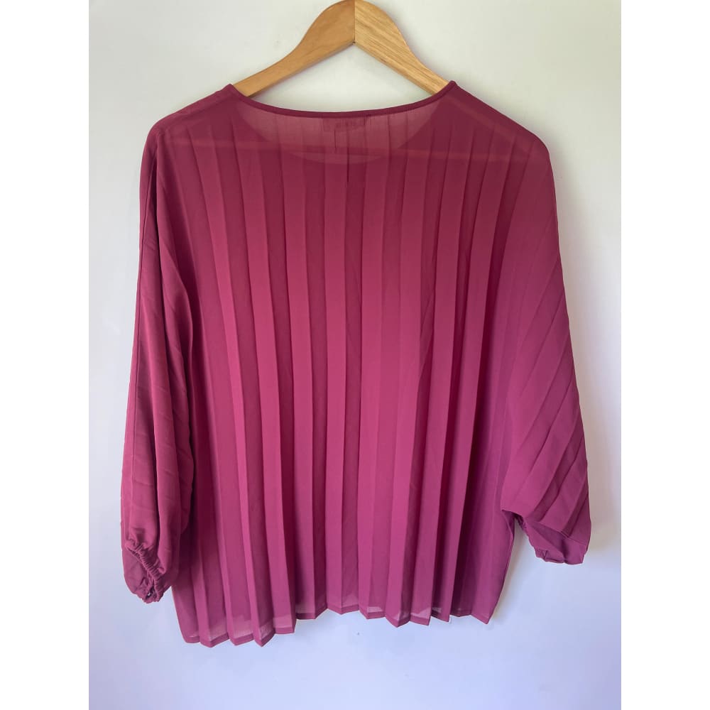Et alia pleated top – size s/10 - blouses blouse - clothing & fashion - designer clearance - top women’s apparel
