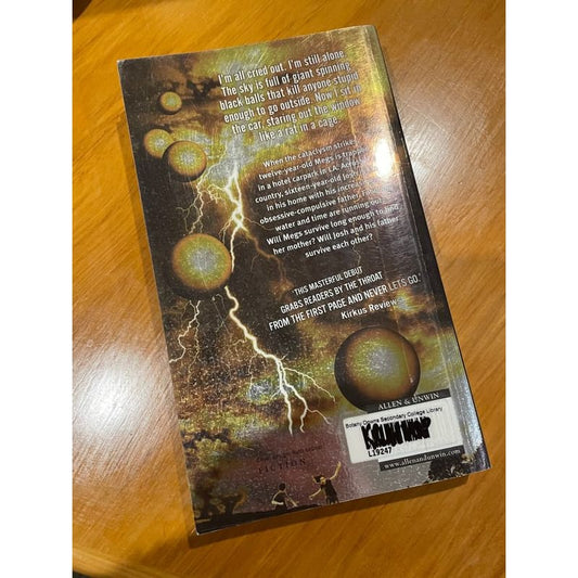 Pod - stephen wallenfels - print books book - condition: used - fiction - young adult printed media