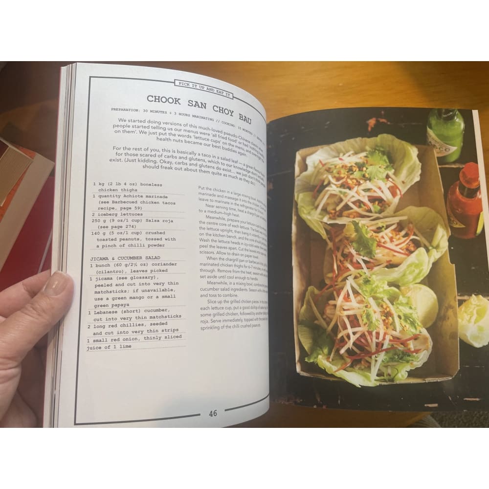 This could get messy: a guide to eating to drinking to doing both - print books book - condition: used - culture - food