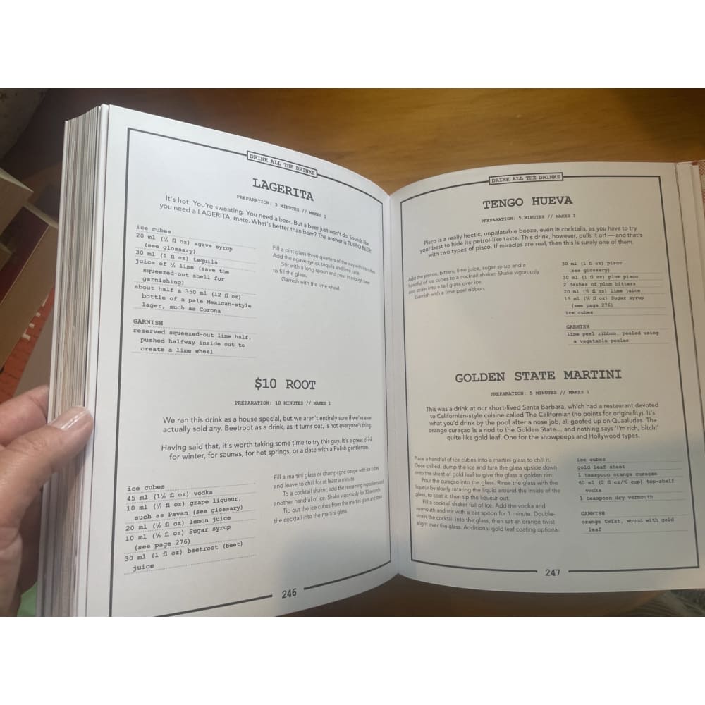 This could get messy: a guide to eating to drinking to doing both - print books book - condition: used - culture - food