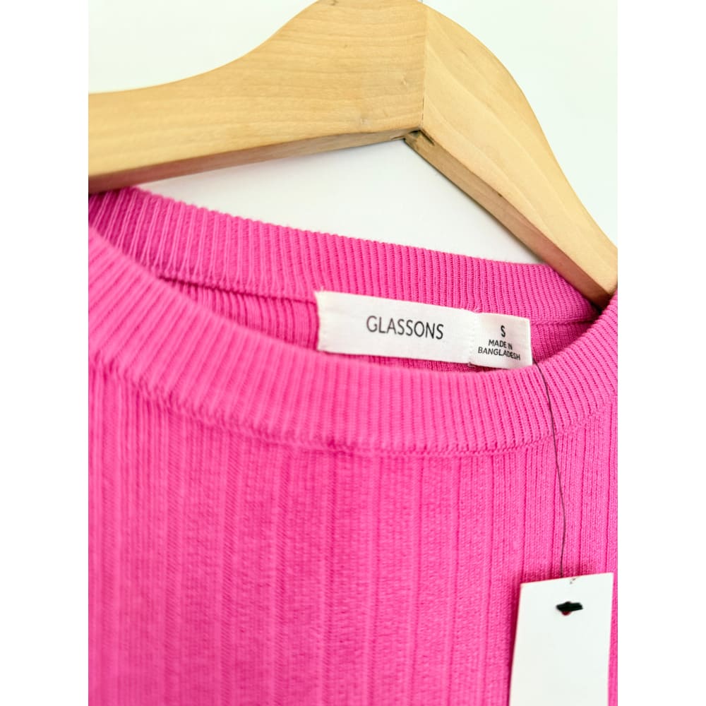Glassons size s delicate rose ribbed top rrp $29.99 - clothing tops top women’s apparel