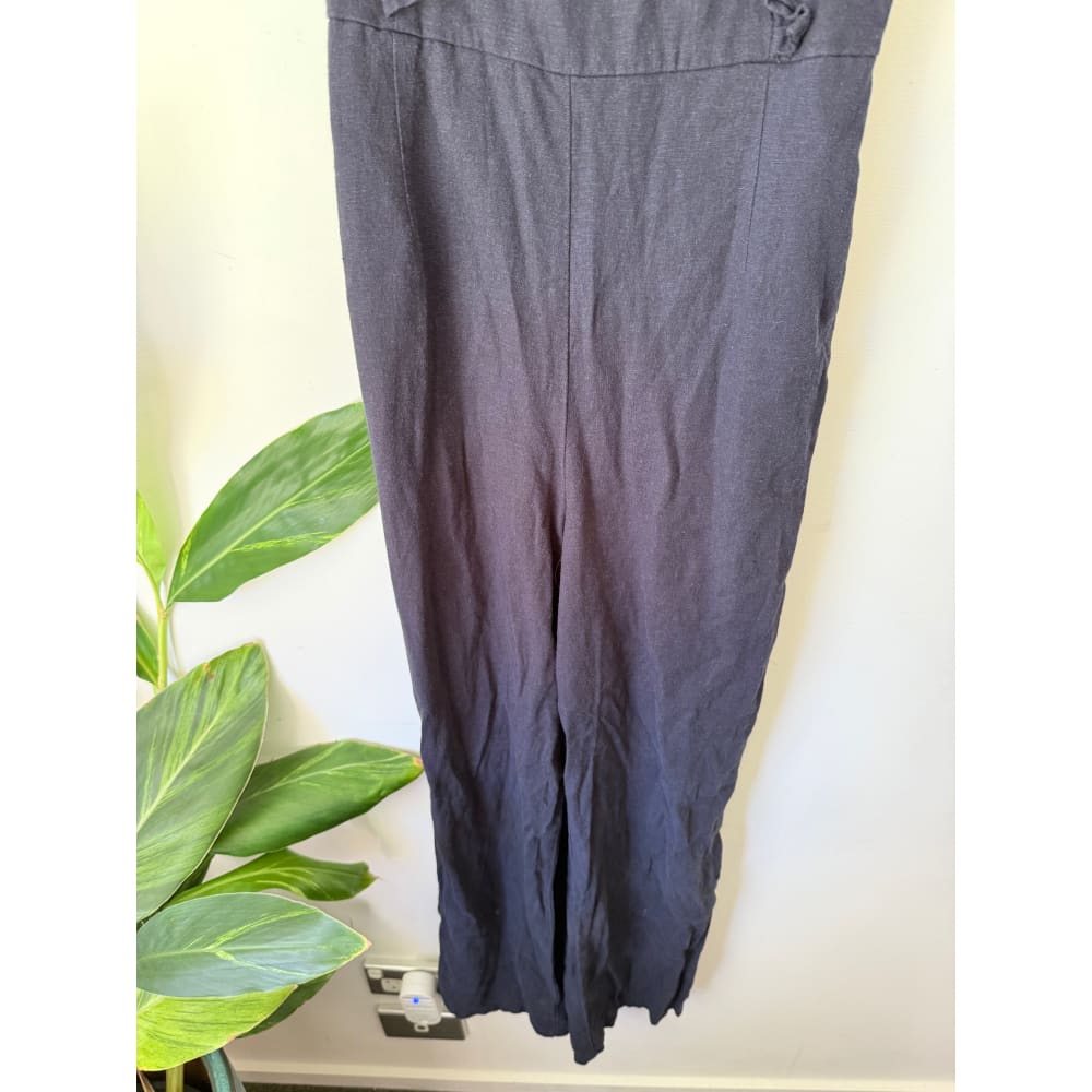 Glassons size 6 dark blue linen blend jump suit. - clothing tops condition: used - top women’s apparel