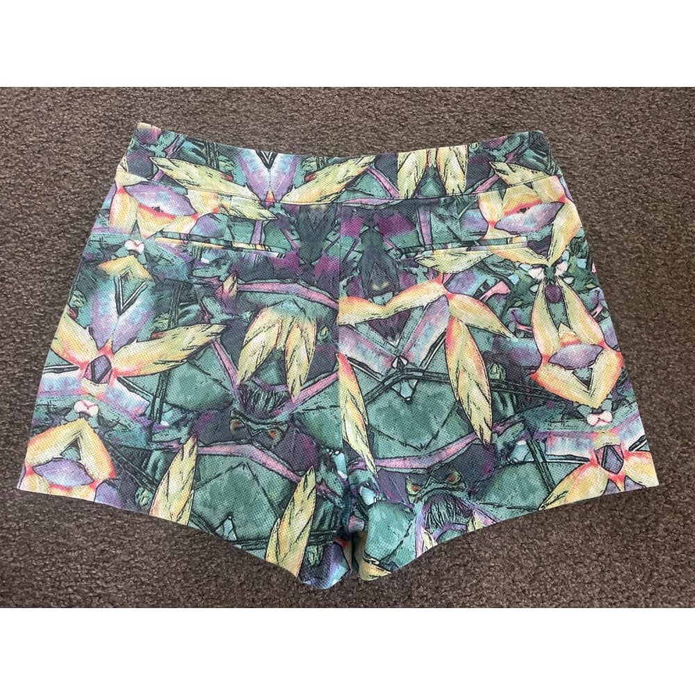 Glassons size 10 cotton shorts - shorts bottom - clothing & fashion - shorts womenâs apparel