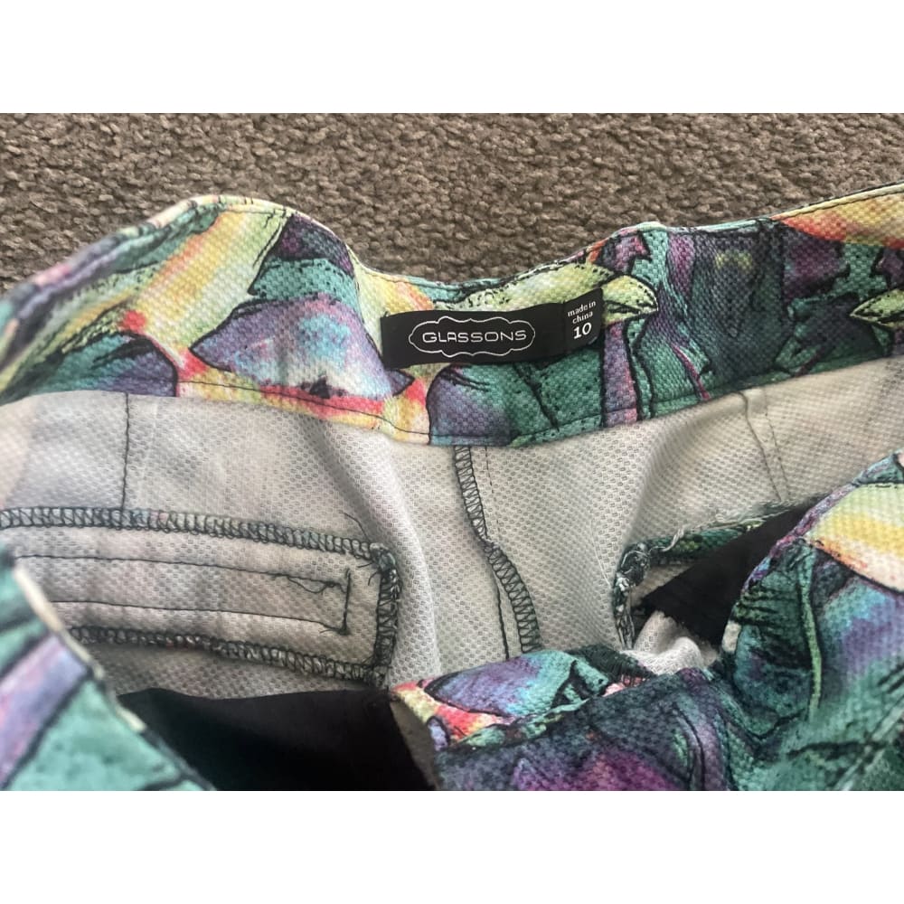Glassons size 10 cotton shorts - shorts bottom - clothing & fashion - shorts womenâs apparel