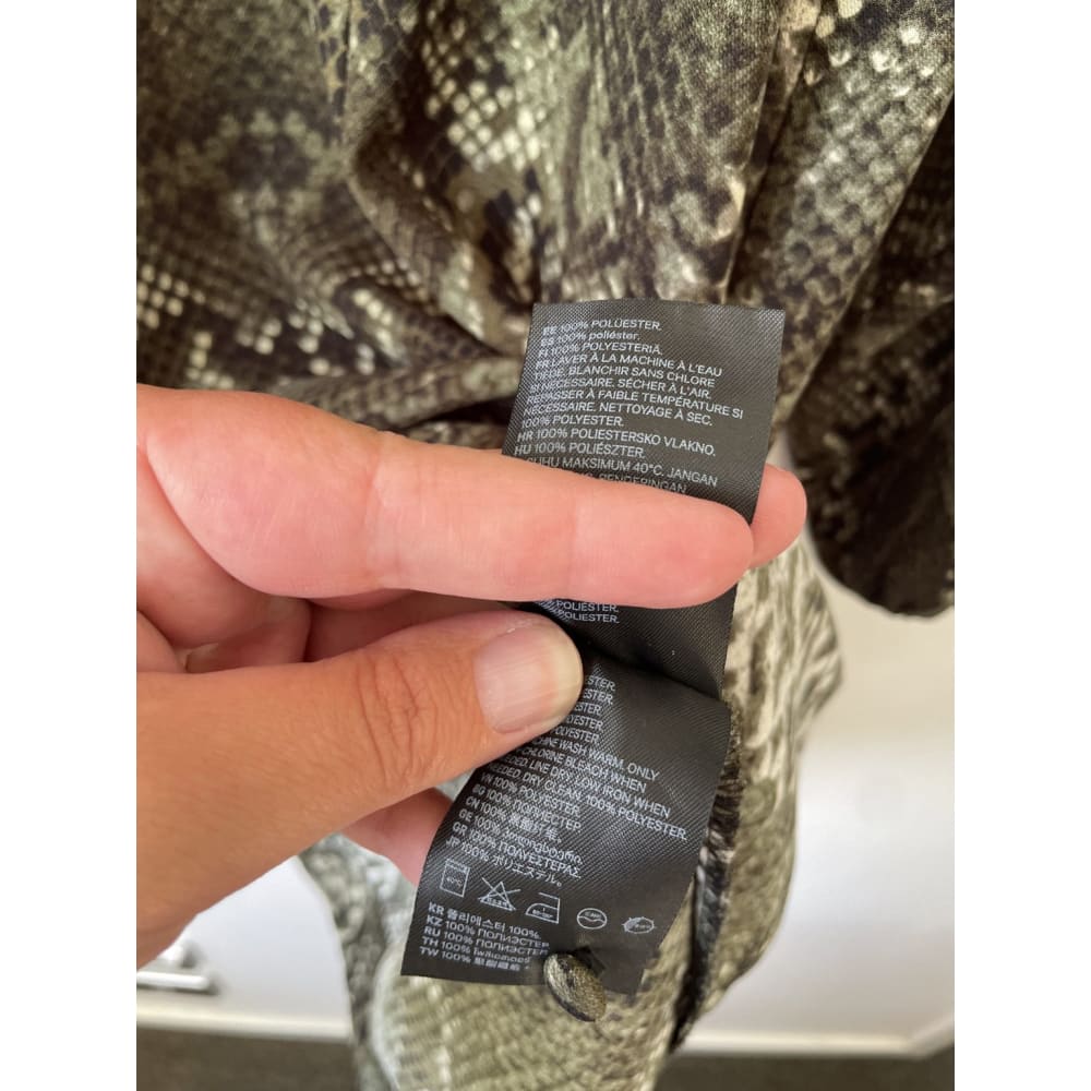 H&m size 8 shift dress - dresses clothing & fashion - condition: used - dresses - long sleeve women’s apparel