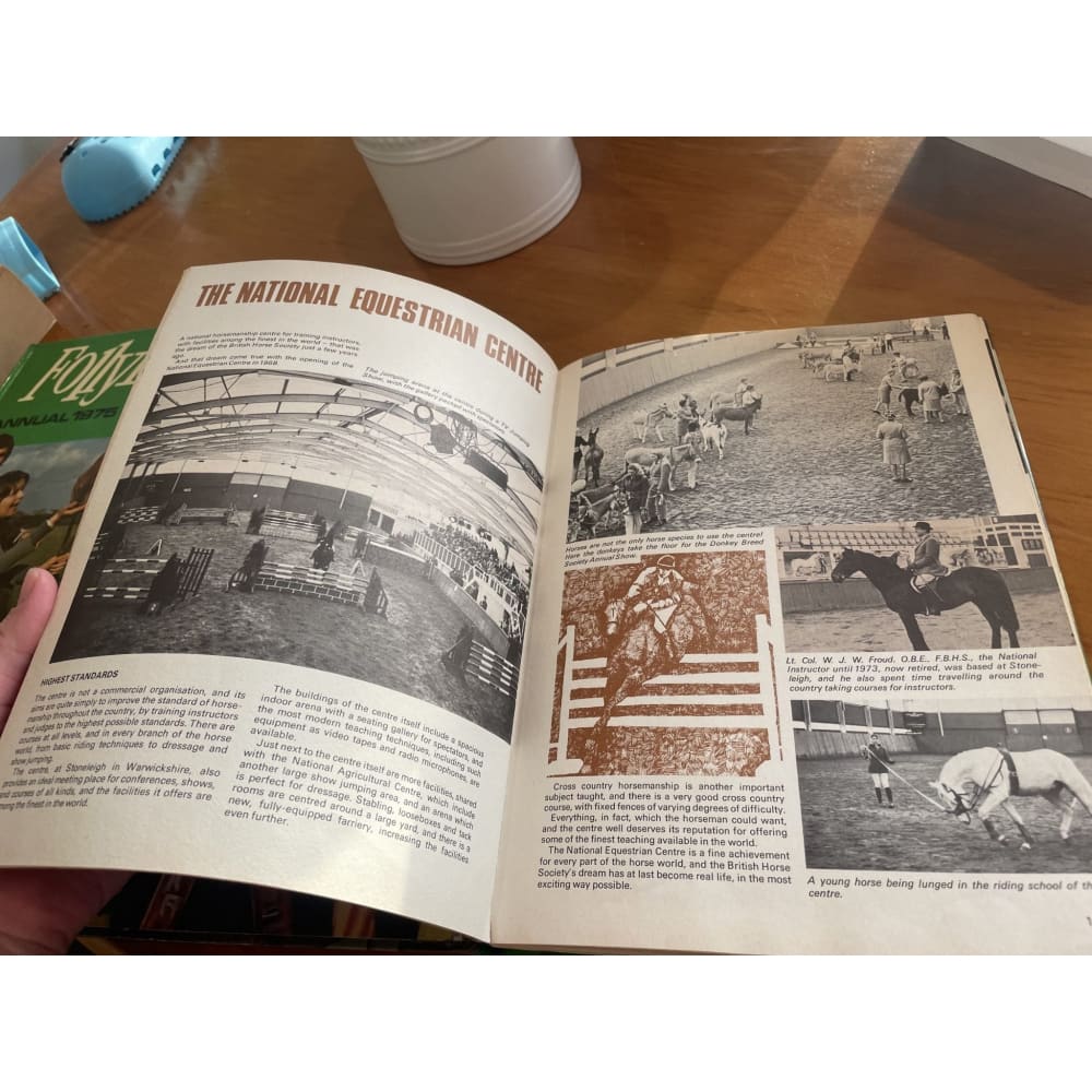 Follyfoot annual 1975 - print books book - children’s - condition: used - fiction printed media
